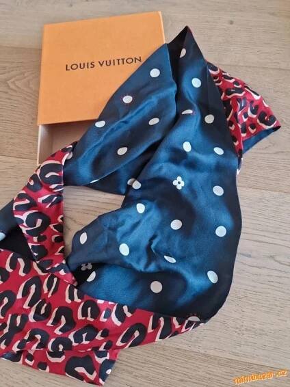 Prodám - Hedvábný šátek Louis Vuitton, Uherské Hradiště | Mimibazar.cz