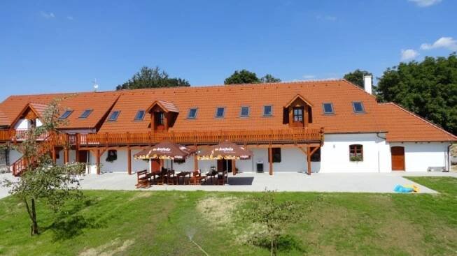 PENZION U FARMÁŘE - Živéfirmy.cz