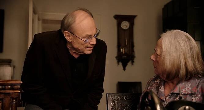 Klaus Maria Brandauer, Mari Csomós - Závěrečná zpráva - Z filmu