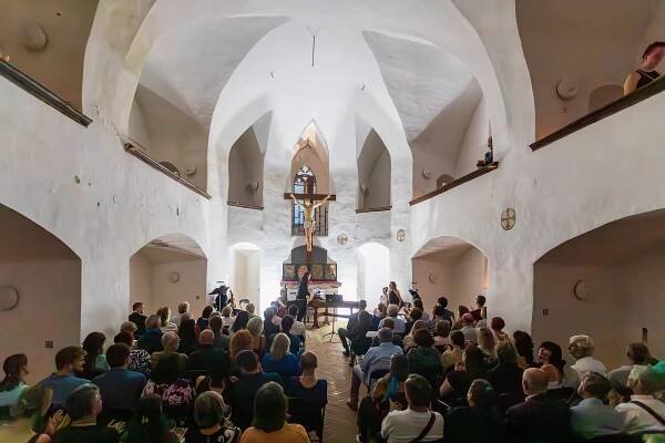 Ohlédnutí za Hudebním festivalem Znojmo. Koncert při svíčkách zaplnil kapli