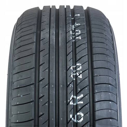 1x LETNÍ PNEUMATIKA 245/45R19 Yokohama Advan dB V552