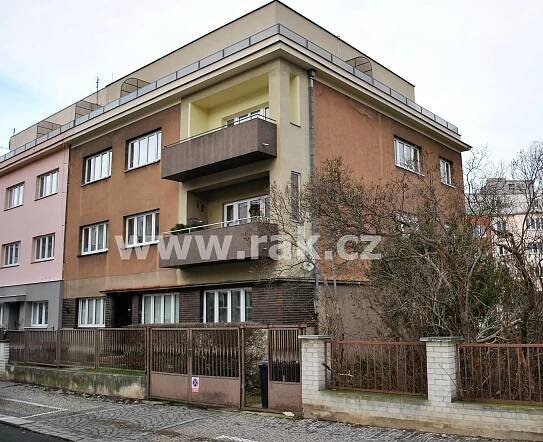 Prostorný byt 2+1+balkon, 72 m2, po celkové rekonstrukci, Praha 6-Střešovice, ul. Hládkov - RAK CZ a.s.