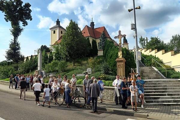 Pouť k Panně Marii Lurdské – Farnost Hradčovice 