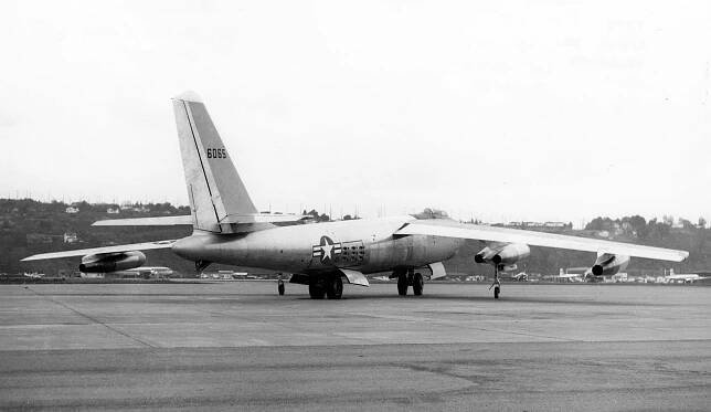 Boeing XB-47 Stratojet : Boeing