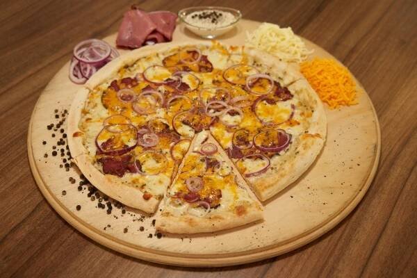 Naše nabídka – Pizza Express Hradec Králové – rozvoz pizzy zdarma