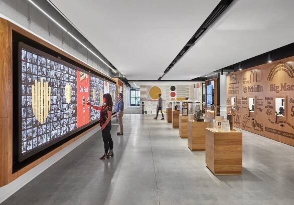 Fotka: Interaktivní showroom
