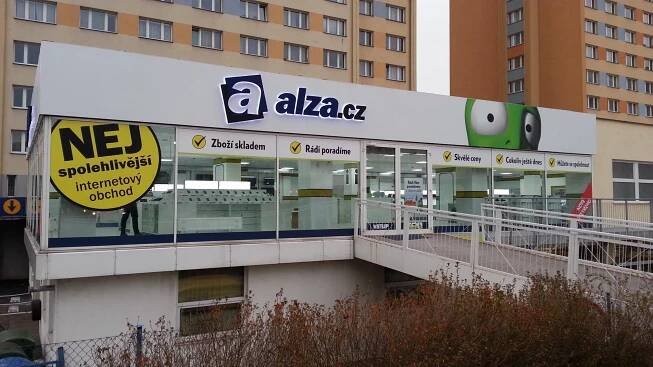 Alza – PVC polepy pobočky Háje – 0101, s.r.o.