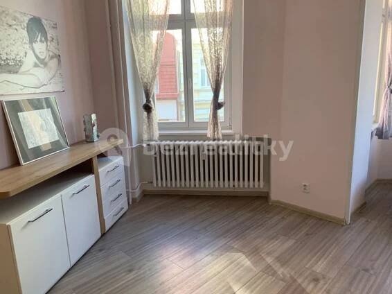Pronájem bytu 2+kk 64 m², I. P. Pavlova, Karlovy Vary, Karlovarský kraj