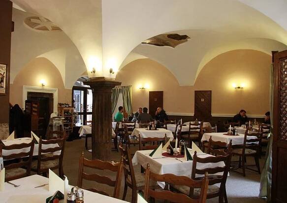 Restaurace U Dvou medvídků Chomutov | Apetee