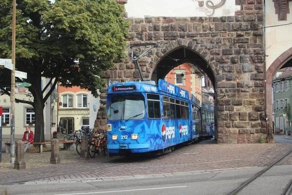Freiburg – Straßenbahnen und Busse in Krefeld