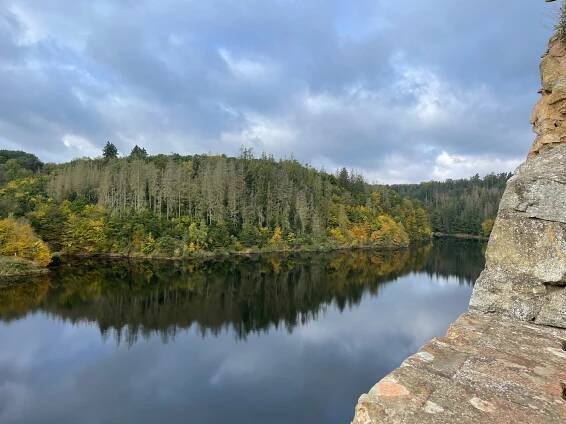 Povodí Vltavy upouští přehradu Orlík, lodě neproplují ani přes Kořensko