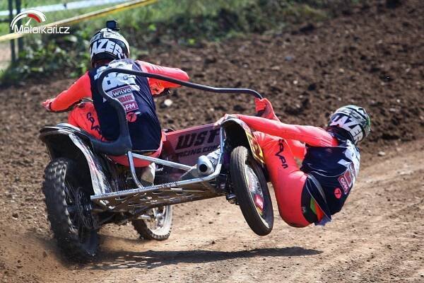 Fotogalerie Republikový šampionát sajdkár a čtyřkolek v Jiníně | Motorkáři.cz