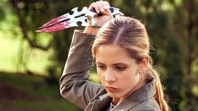 Sarah Michelle Gellar v kultovním seriálu Buffy, přemožitelka upírů 