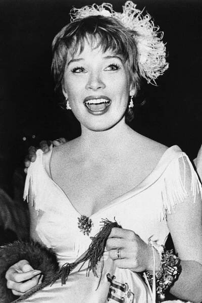 At 80, Shirley MacLaine still talking — and not looking — back