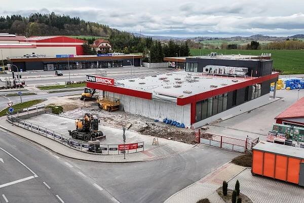 STAVBA NOVÉ PRODEJNY V NEPOMUKU | Unibrick s.r.o 