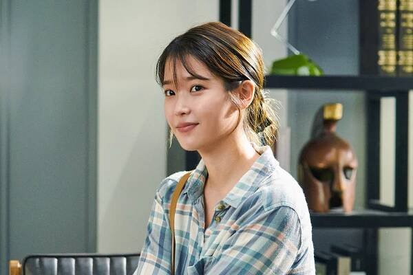IU Opens Up About Lee Jong Suk as a ‘Supportive’ Boyfriend