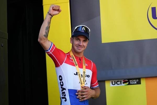 Tour de France: Dutch sprinter Groenewegen wins Stage 6 in a photo finish