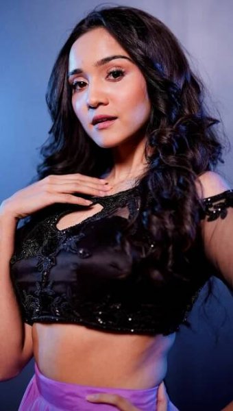 Ashi Singh’s cheerful and colourful looks
