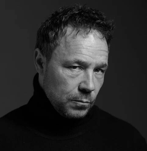 Stephen Graham - Moves