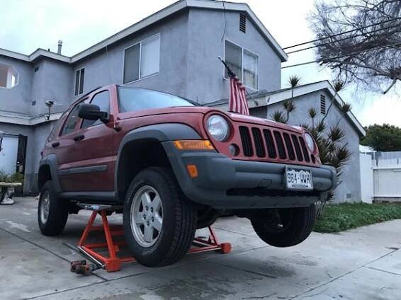 AUTOLift 3000 - Originální přenosný a překlápěcí zvedák