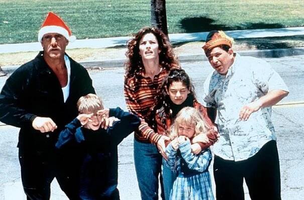 Svalnatý Santa Claus - Z filmu - Hulk Hogan, Adam Wylie, Robin Curtis, Mila Kunis, Don Stark