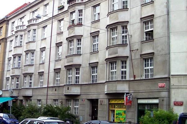 BENEŠOVÁ Božena – Na domě čp.625 v ulici Charlese de Gaulla Praha 6 Bubeneč – Pamětní desky v Praze