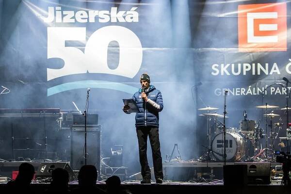Kapela Chinaski vystoupila v Liberci. Rozproudila náměstí