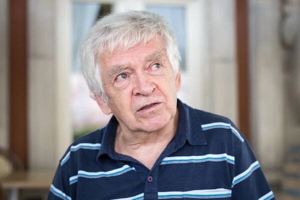 Soud: Hrad frustroval zlínského důchodce tím, že svévolně tajil Mynářův plat. Běžné odškodné nestačí