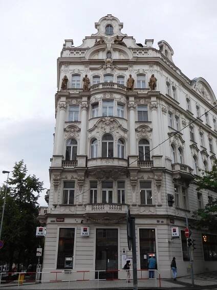 Soubor:Praha Vinohrady Italska 2 c.jpg – Wikipedie