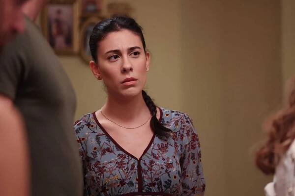 Kendi Düşen Ağlamaz - Köprüden önce son çıkış - Z filmu - Hivda Zizan Alp