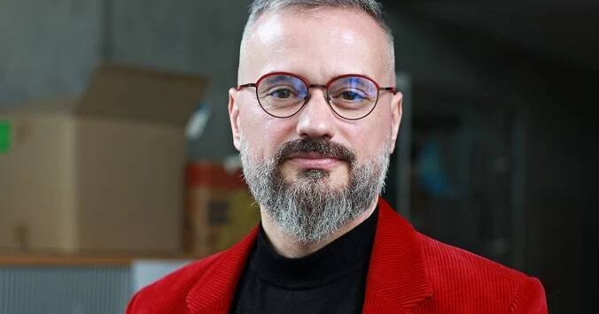 Jak najít nové přátele v pozdějším věku? Musíme mít odvahu sdílet. I pár minut je důležitých, radí terapeut Vojtko