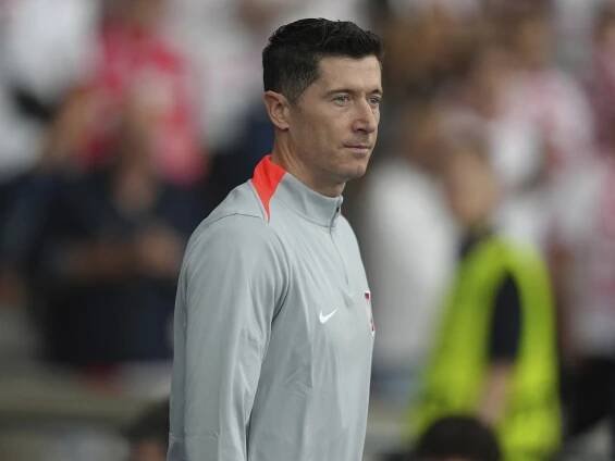Zemetrasenie v poľskom futbale: Lewandowski kvôli trénerovi skončil v reprezentácii