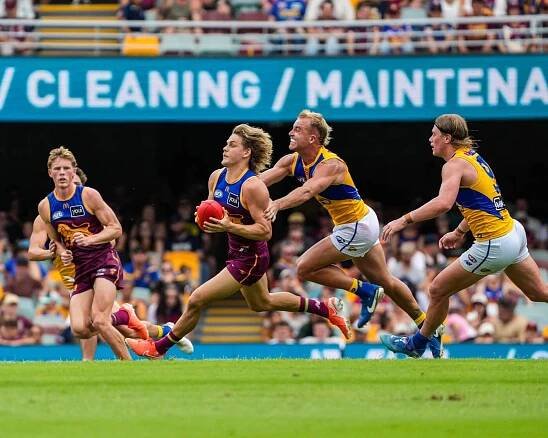 Znáte australský fotbal? Pravidla Aussie rules jsou pro Evropany pořádnou exotikou
