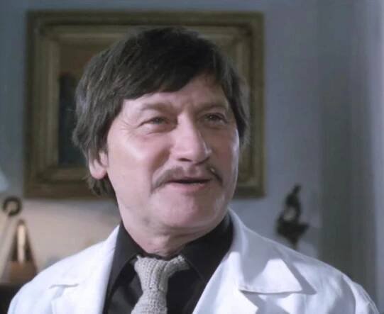 Jiří Císler v komedii Samorost (1983, režie Otakar Fuka)