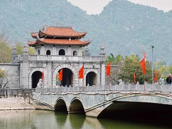 Historické město Hoa Lu - Ninh Binh