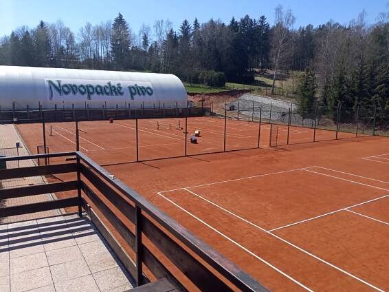 Umělé lajny | Tenis Nová Paka 