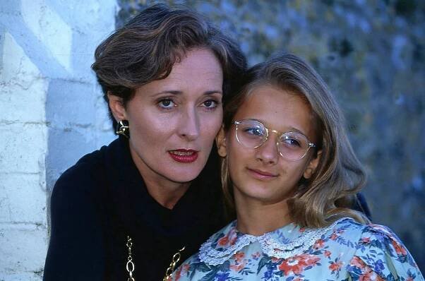 Rosamunde Pilcher - Kolotoč života - Z filmu - Eleonore Weisgerber, Aline Metzner