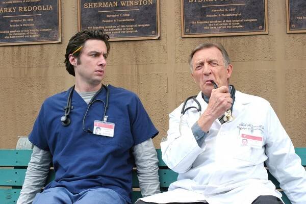 Scrubs: Doktůrci - Série 5 - Z filmu - Zach Braff, Ken Jenkins