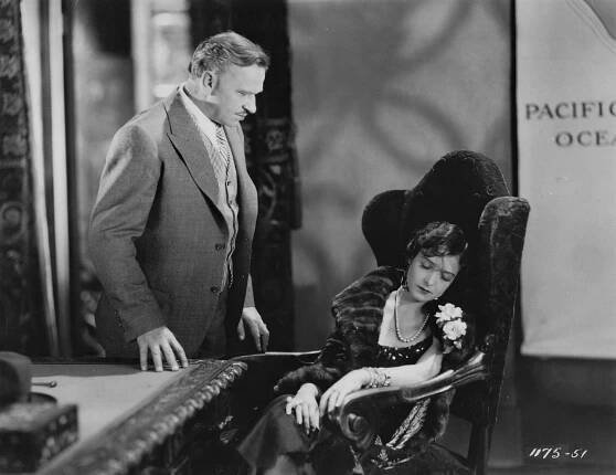 Wallace Beery, Florence Vidor - Chinatown Nights - Z filmu