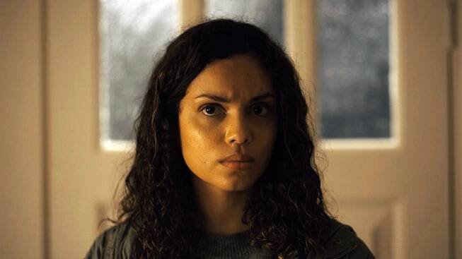 Usa. Georgina Campbell In The (C)Ifc Films New Movie : Barbarian (2022) . Plot: In Town For A Job Interview, A Young Woman Arrives At Her Airbnb Late At Night Only To Find That Her Rental Has Been Mistakenly Double Booked And A Strange Man Is Already St