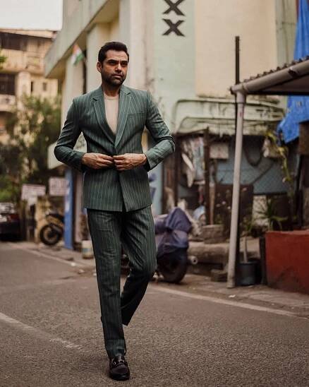 Abhay Deol : Net Worth, Height, Weight, Age, Affairs, Wiki, Facts and Figures 14