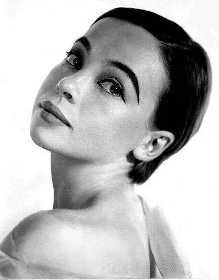 Leslie Caronová