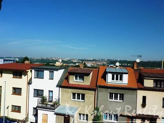 Moderní podkrovní 1+k.k./B, 38m2, Praha 9 Vysočany | Realitní kancelář Kohout reality