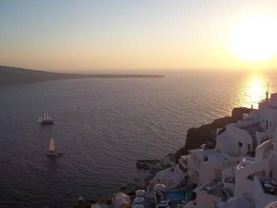 Kouzelné západy slunce na Santorini