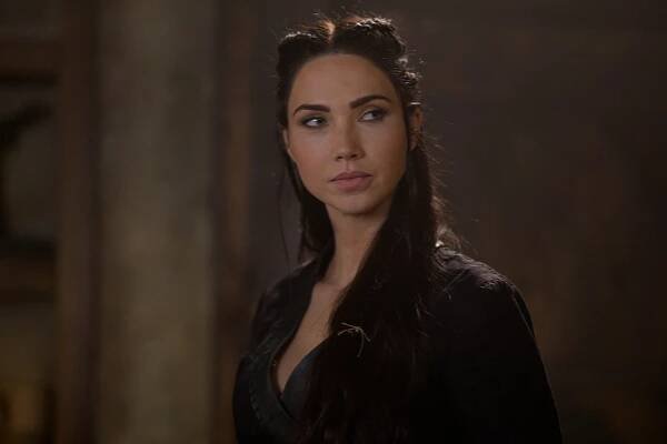 The Outpost - The Price of Immortality - Z filmu - Jessica Green