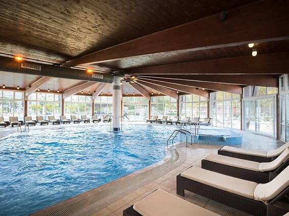 Pláž, bazény a wellness - Sunny Baška Residence by Valamar, ex. Zvonimir na ostrově Krku v Chorvatsku