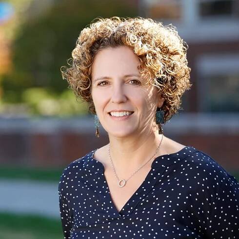 Pamela Kaptein headshot photo