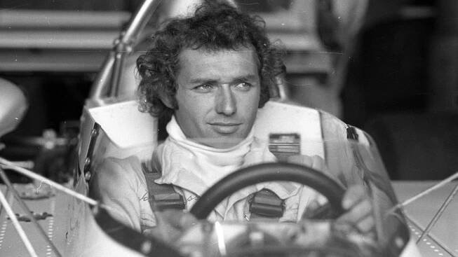 Sein Debüt gab er 1973, mehr als 100 Rennen in der Formel 1 sollten folgen: Jochen Mass.
