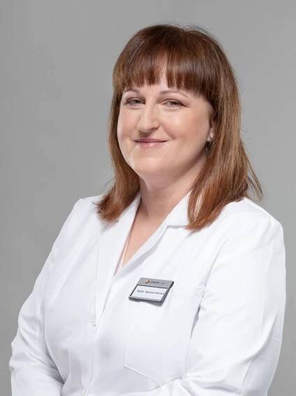 MUDr. Adriana Petrová - Síť očních klinik Lexum
