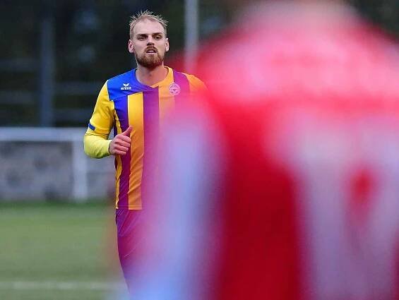 FC Slavia Karlovy Vary – FC Viktoria Mariánské Lázně 1:2 (1:0).